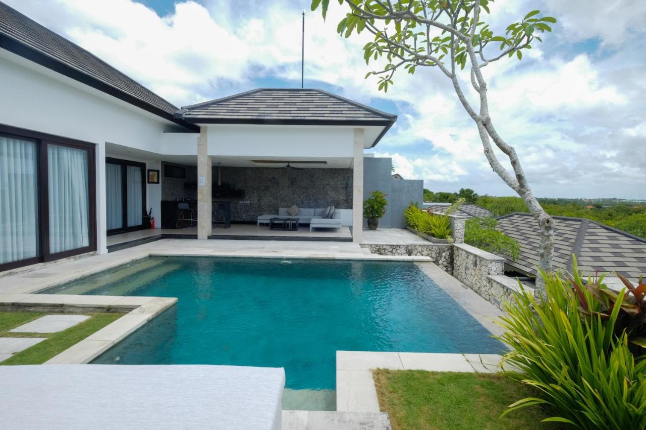 Prasana Villas By Arjani Resorts Улувату Экстерьер фото